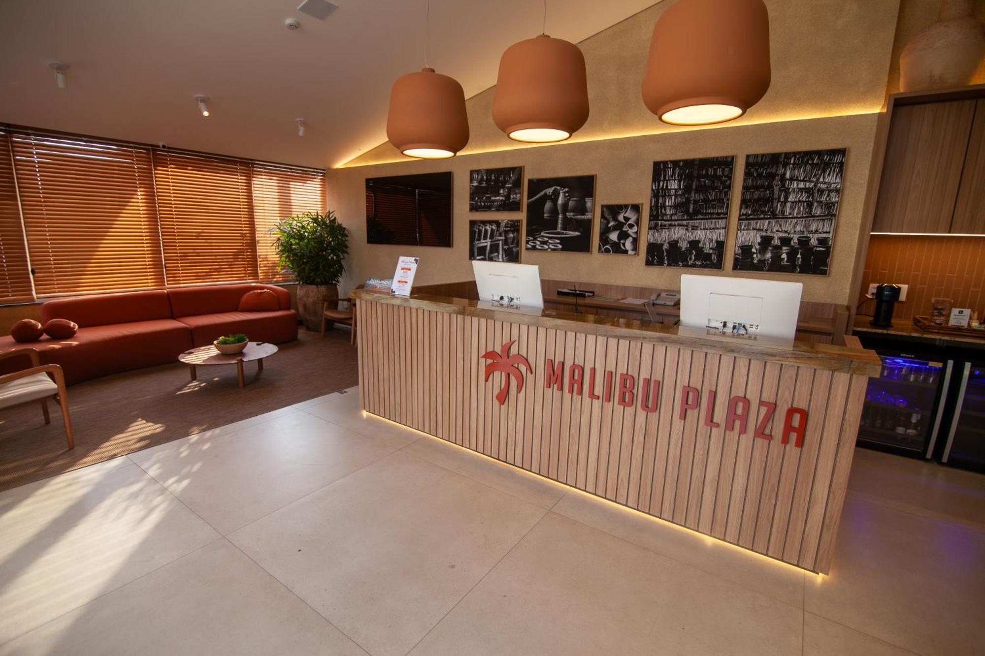 Malibu Plaza Hotel Лауро де Фрейтас Екстериор снимка