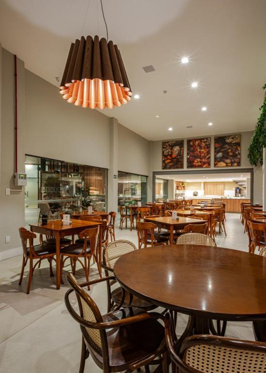 Malibu Plaza Hotel Лауро де Фрейтас Екстериор снимка